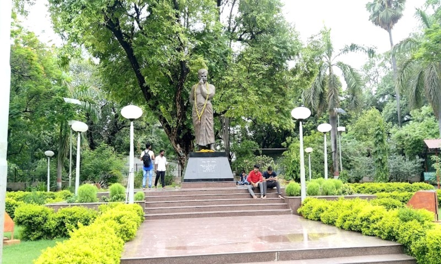 Chandrashekhar Azad Park, PrayagRaj