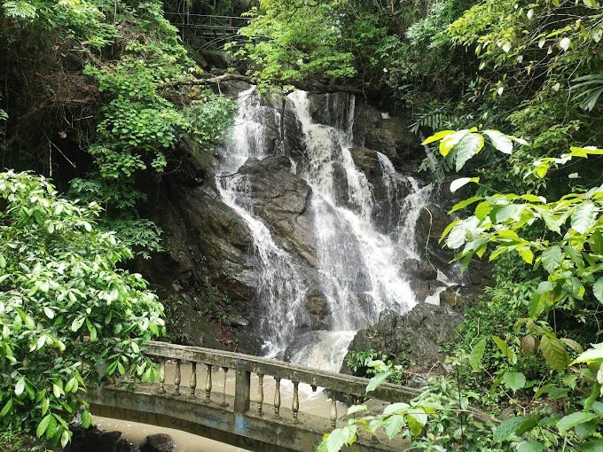 Ngaloi Waterfall, Churachandpur